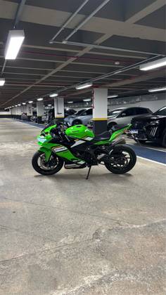 KAWASAKI NINJA ZX-4R 